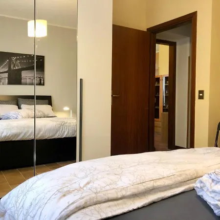 Casa Rosa アパート マルチェージネ